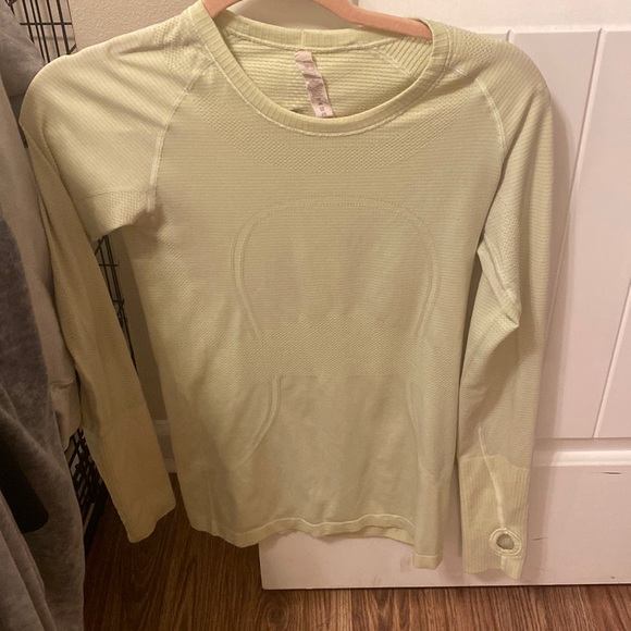 LIME GREEN : swiftly tech long sleeve : size 6 - Picture 1 of 2